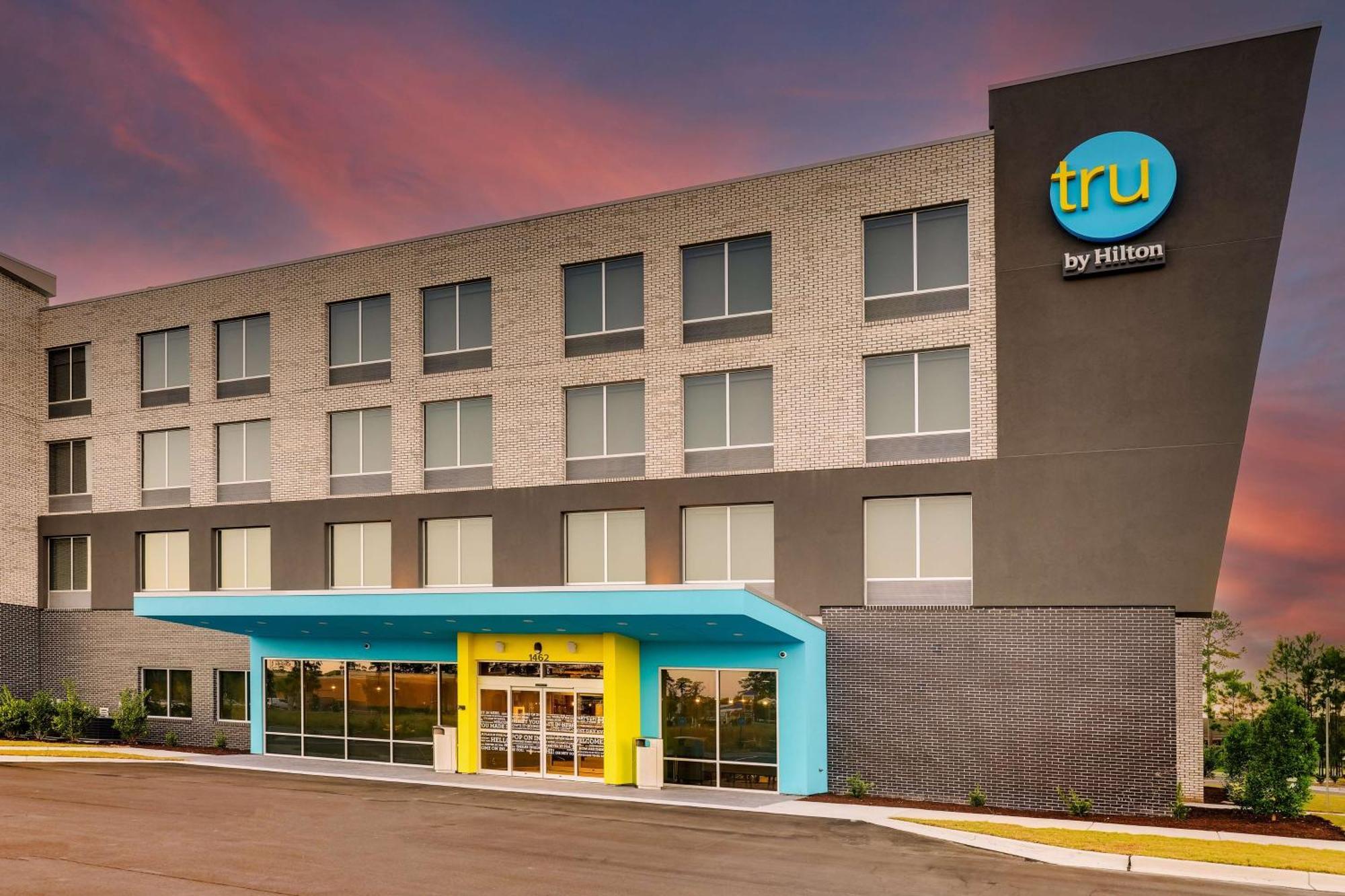 Tru By Hilton Leland Wilmington Hotel Exterior foto