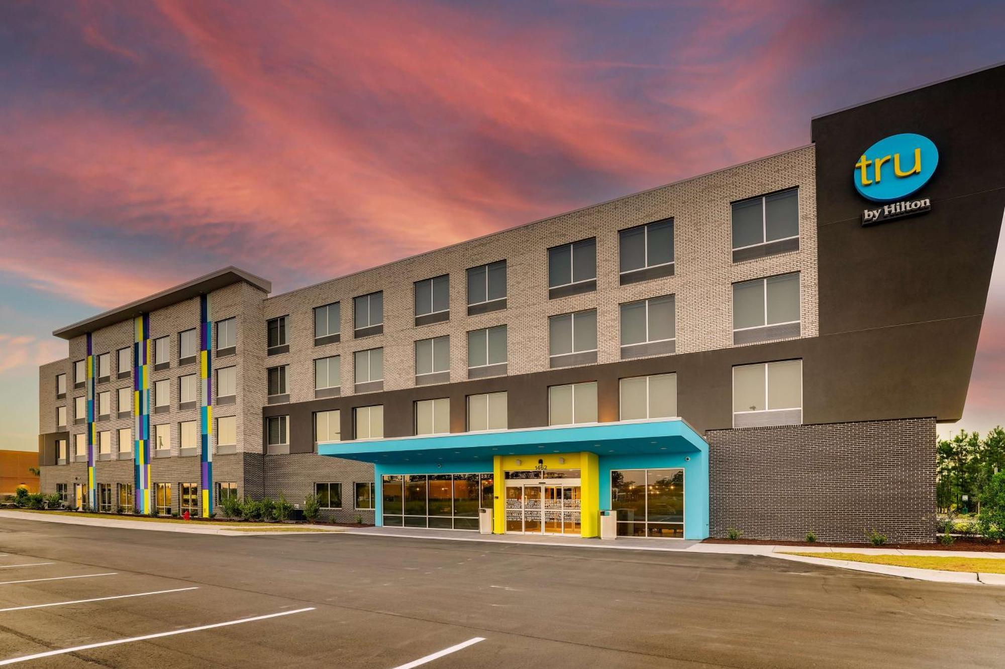 Tru By Hilton Leland Wilmington Hotel Exterior foto
